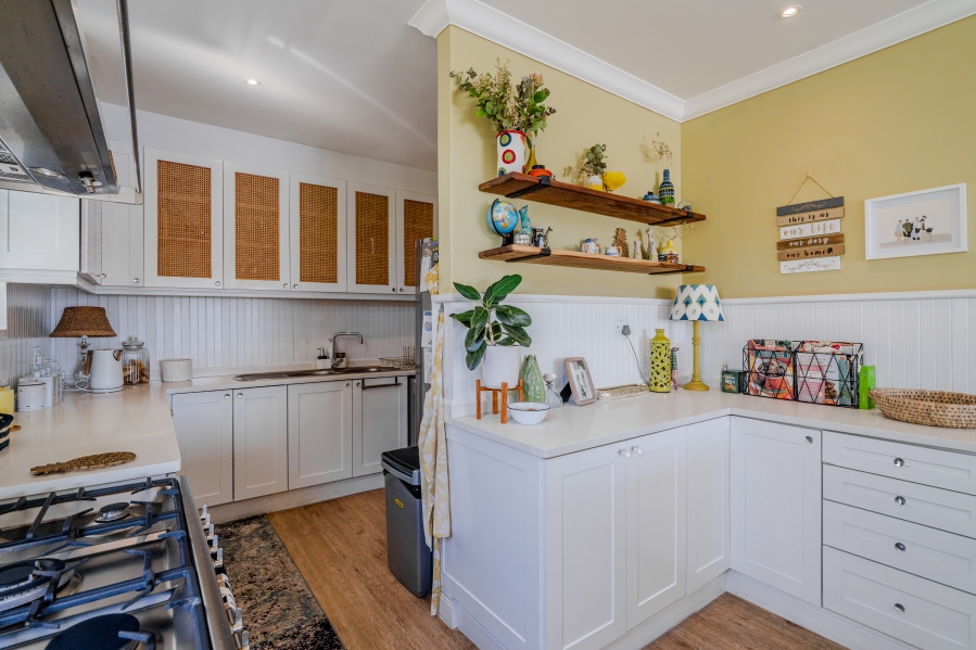 4 Bedroom Property for Sale in Simons Kloof Western Cape